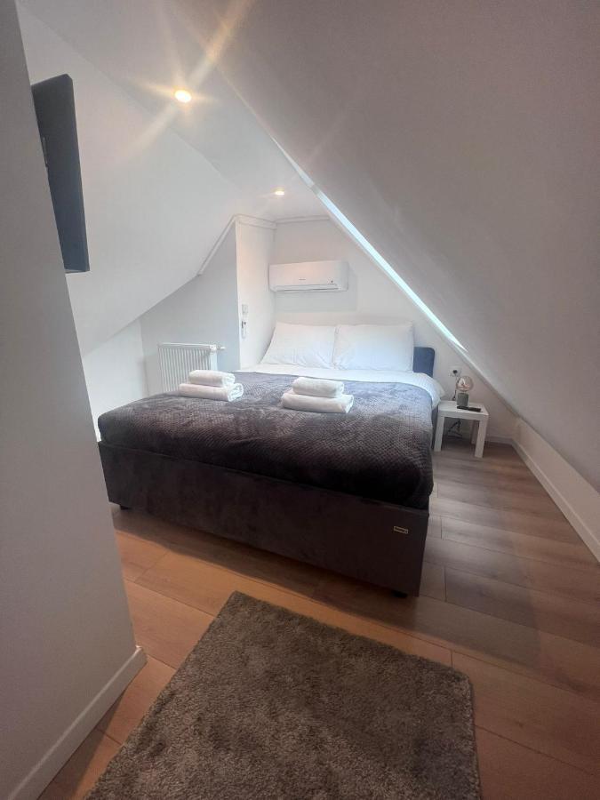 Studio Apartman Mia ซาเกร็บ ภายนอก รูปภาพ