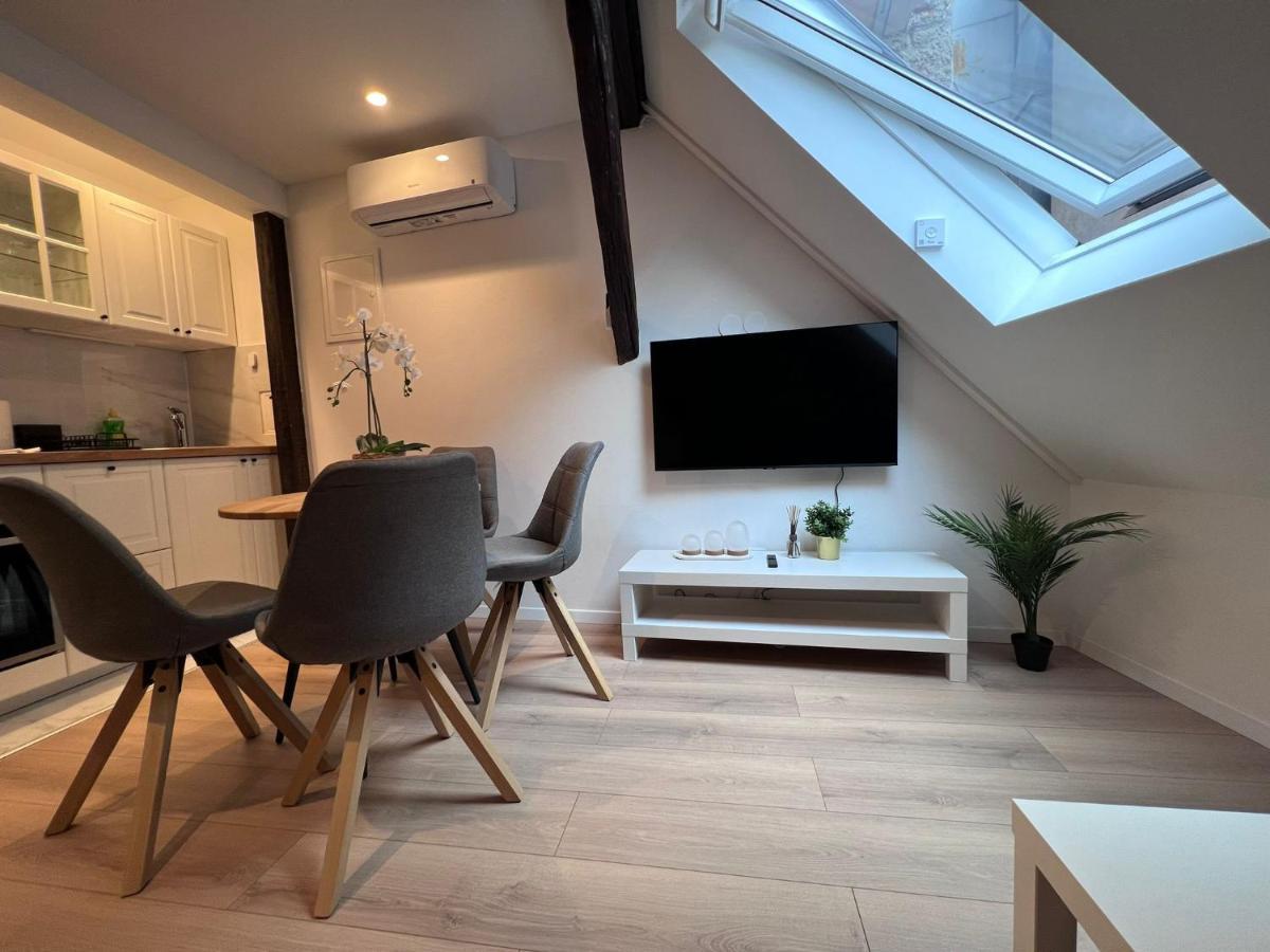 Studio Apartman Mia ซาเกร็บ ภายนอก รูปภาพ